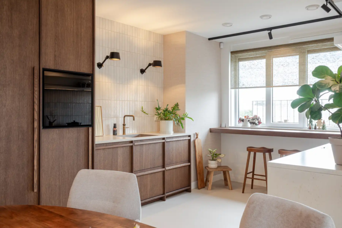 Lichte Keuken met Natuurlijke Materialen ’s Gravenzande | HV Keukens