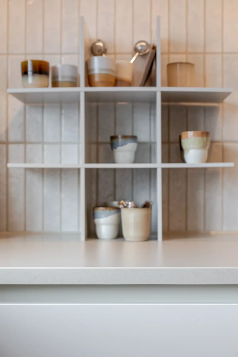 Lichte Keuken met Natuurlijke Materialen ’s Gravenzande | HV Keukens